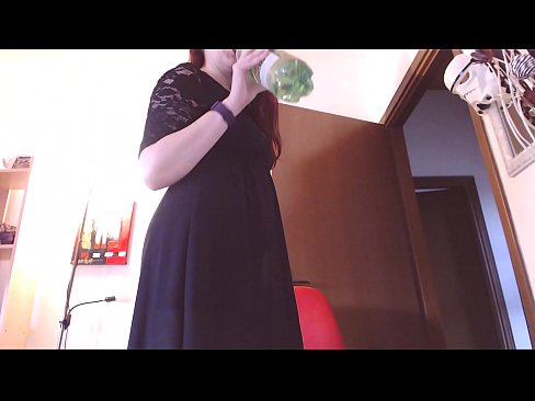 ❤️ ¡Una esclava sumisa a la que le encantan las bragas sucias y exuberantes se ve obligada a masturbarse después de ver este vídeo! ️ Video de porno en es.com-milf-300.ru ❌️